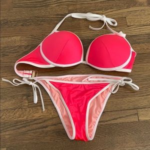 Victoria’s Secret bikini